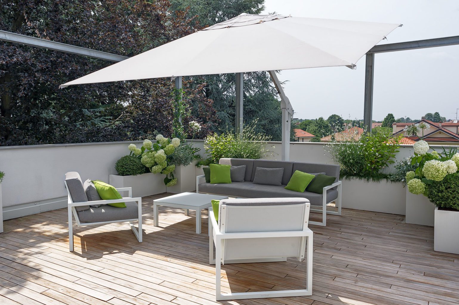 King Cantilever Offset Umbrella