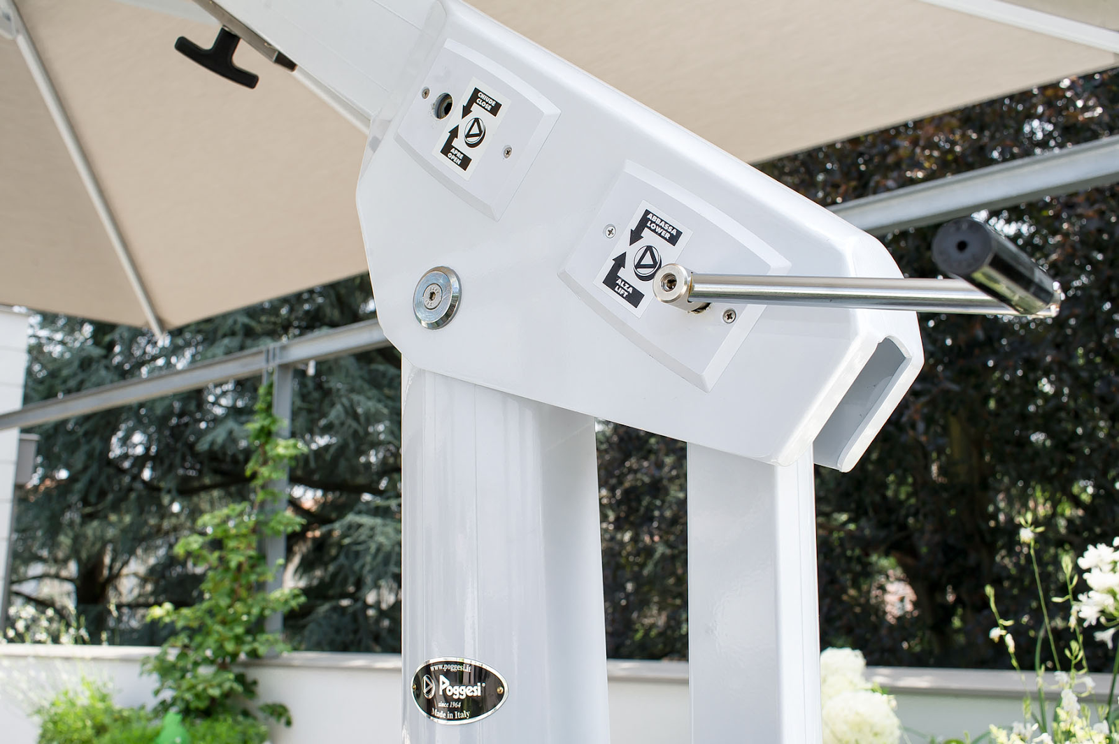 cantilever umbrella crank