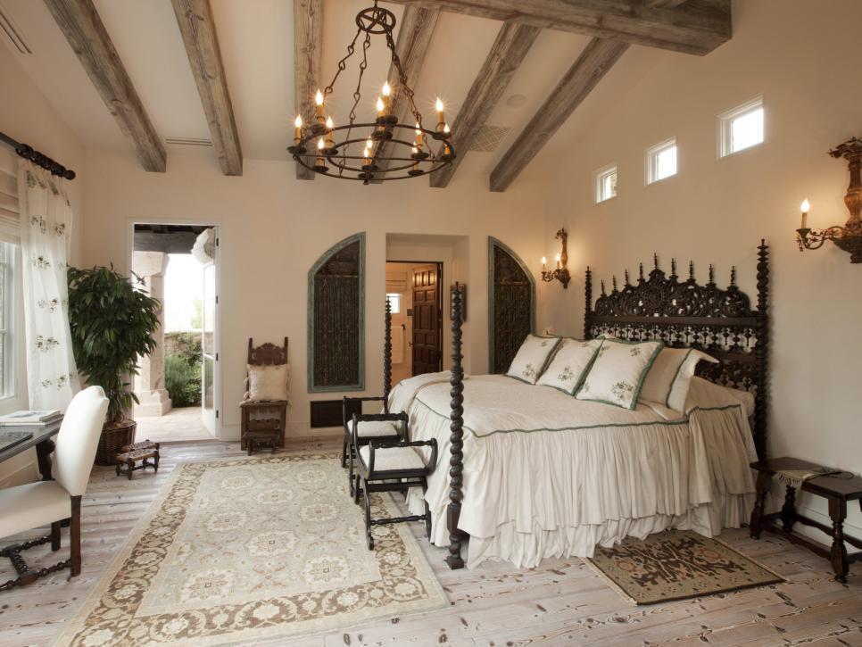 Italian Bedroom Design