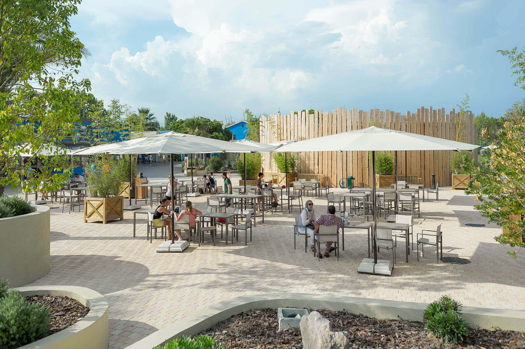 Outdoor Restaurant Umbrellas