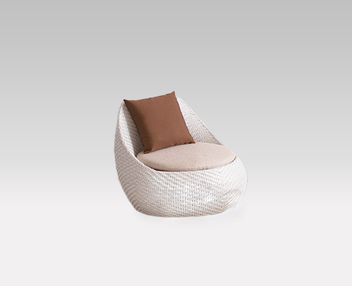 Cento Club Chair