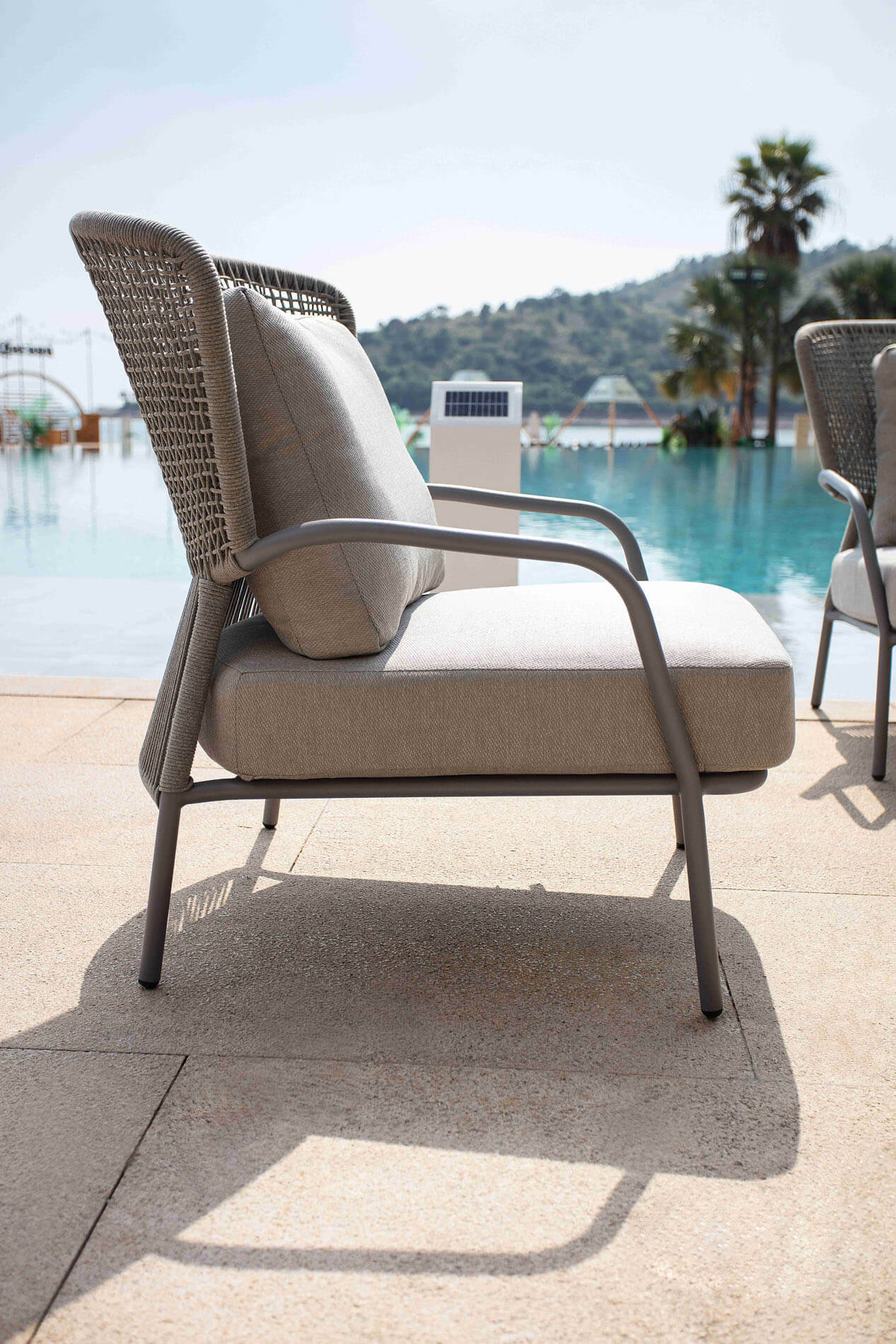 Helios Single Sofa